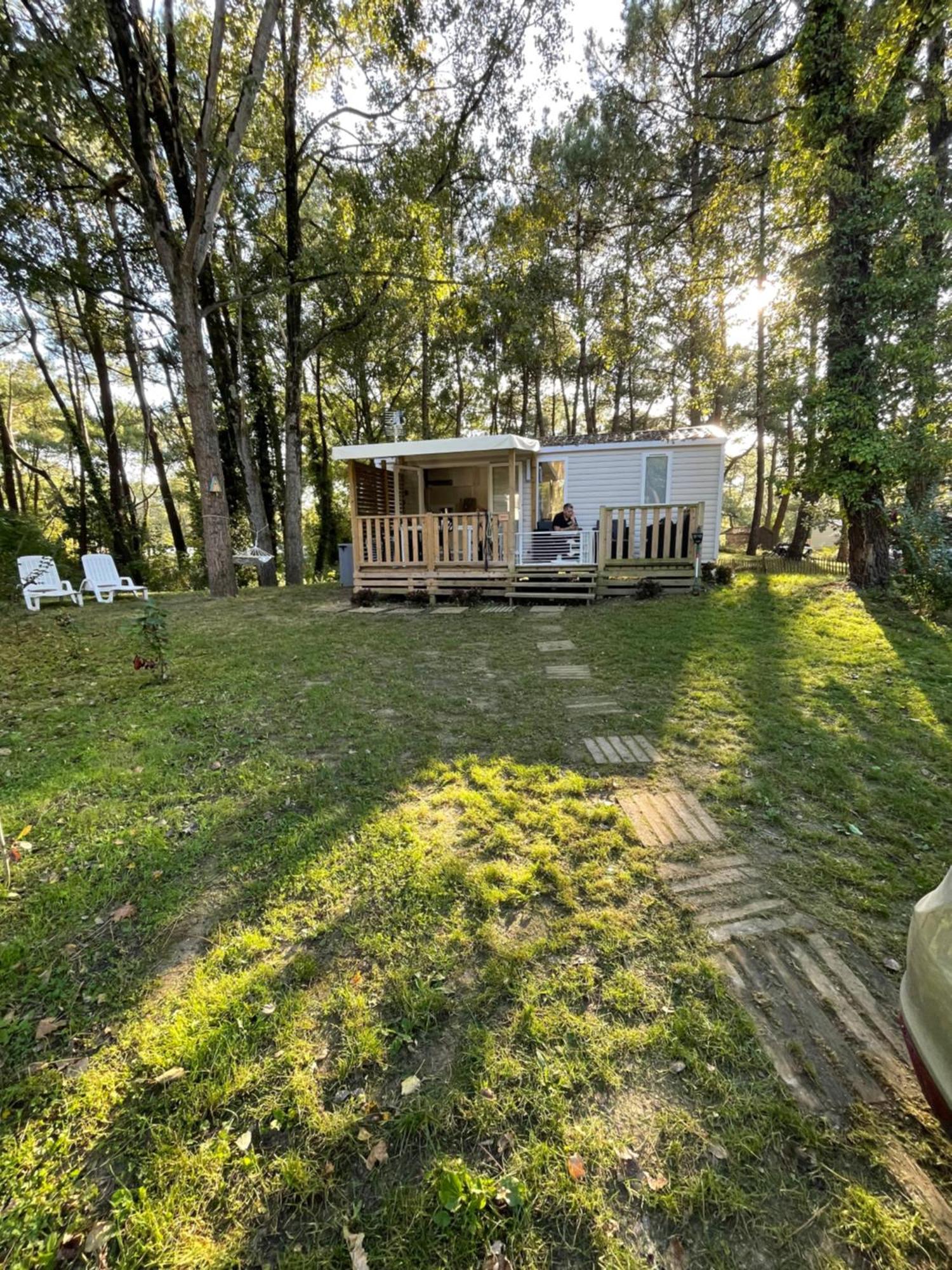 Au Petit Paradis Campsite *